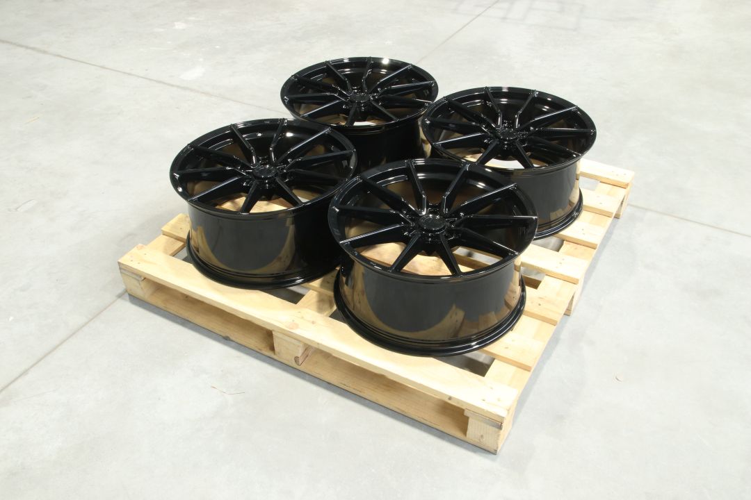 Japan Racing Complete Sets Alloy Wheel 19" x 9" ET45 5x114.3 - Black
