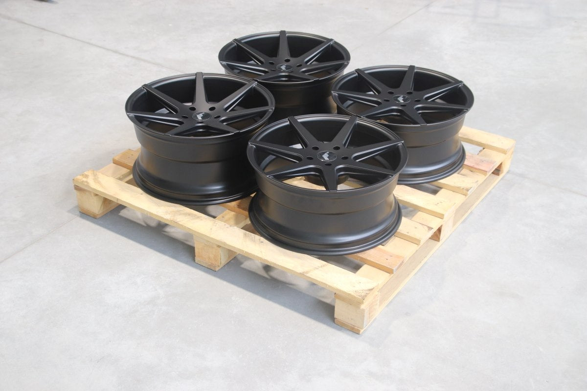 Japan Racing Complete Sets Alloy Wheel 19" x 8,5";9,5" ET25, 40 5x120 - Matt Black