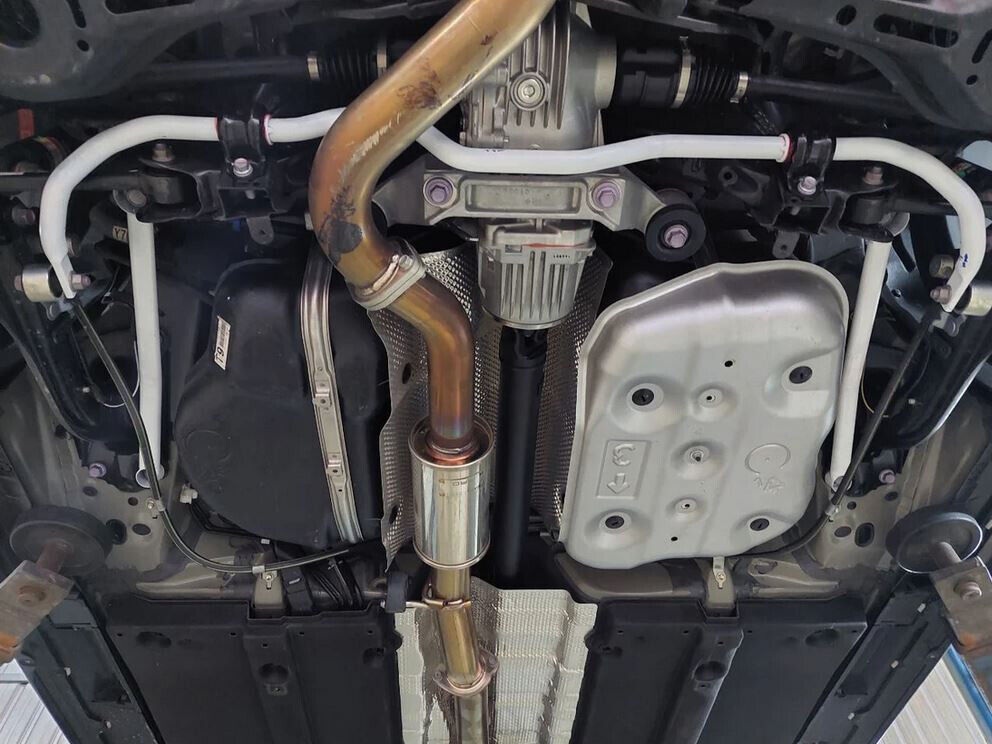 Toyota Yaris GR Gen.1 Ultra Racing 4 Points Rear Lower Side Braces