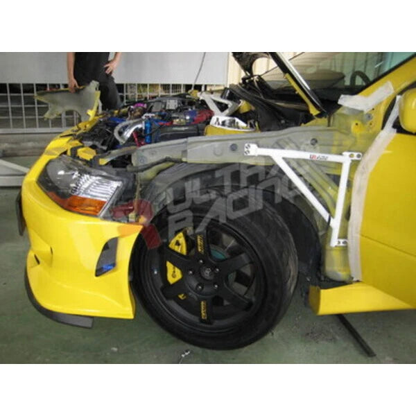 Barres d’aile Ultra Racing pour Mitsubishi Lancer Evo 8 / Evo 9