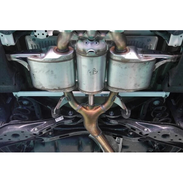 Honda Civic Type R FK8 Ultra Racing Rear Lower Bar