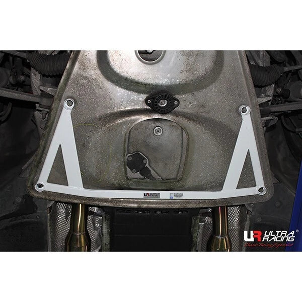 BMW M3 E9x Ultra Racing 4 Point Front Subframe Brace