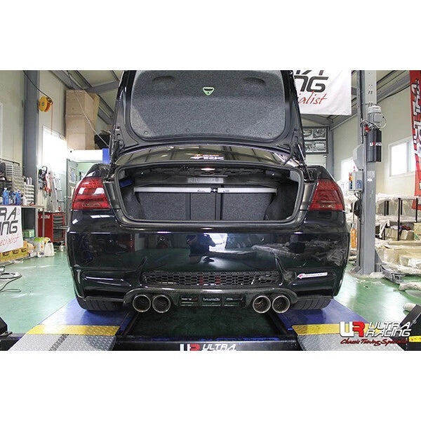 BMW 335i E92 / M3 E92 Ultra Racing Rear Upper Strut Bar