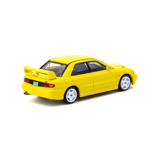 Tarmac Works 1/64 - Mitsubishi Lancer GSR Evolution III | Geel + ruilkaarten
