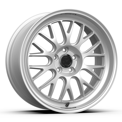 Fifteen52 Holeshot RSR wheel in Radiant Silver