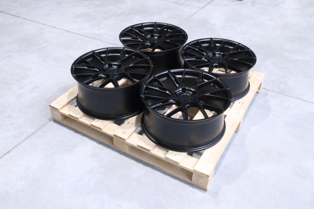 Japan Racing Complete Sets Alloy Wheel 20" x 9";8,5" ET43 5x120 - Matt Black