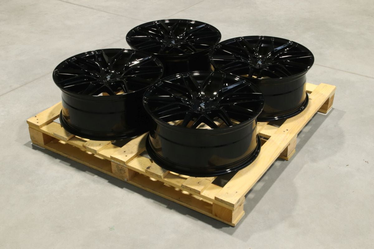 Japan Racing Complete Sets Alloy Wheel 20" x 8,5" ET40 5x130 - Black