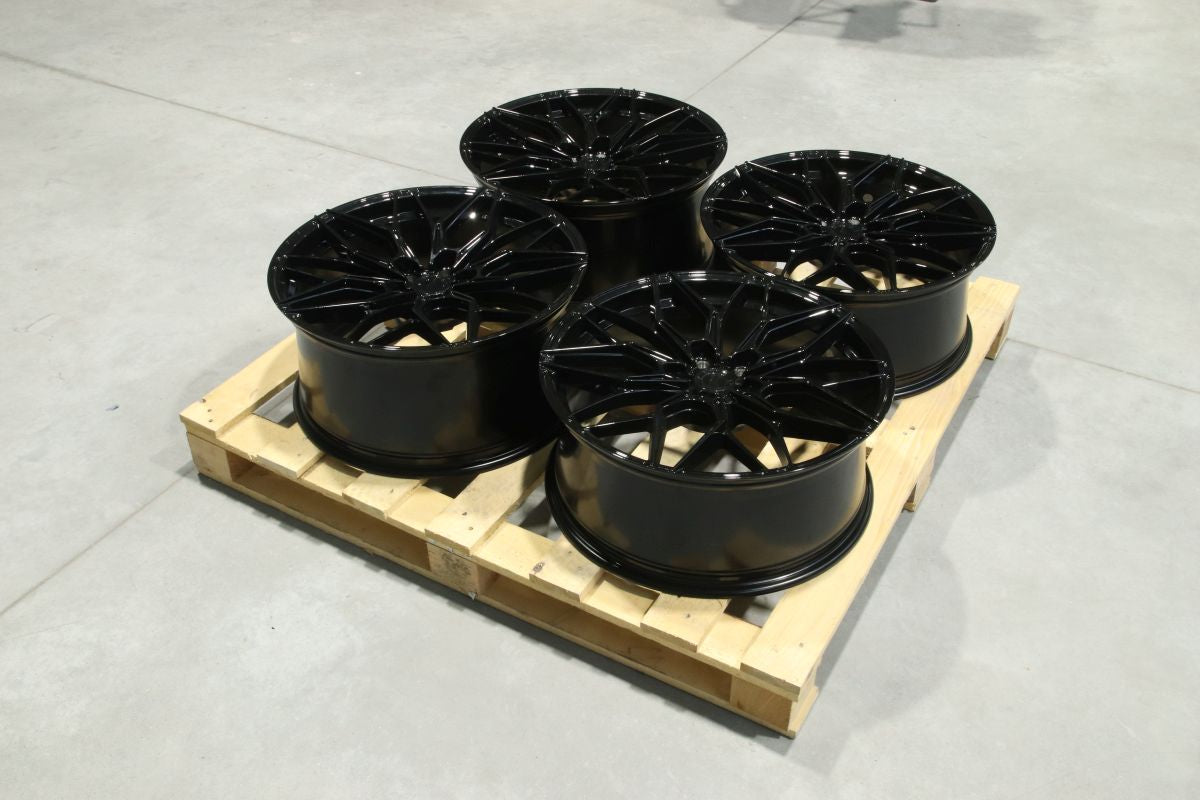 Japan Racing Complete Sets Alloy Wheel 20" x 8,5";9,5" ET28, 38 5x112 - Black