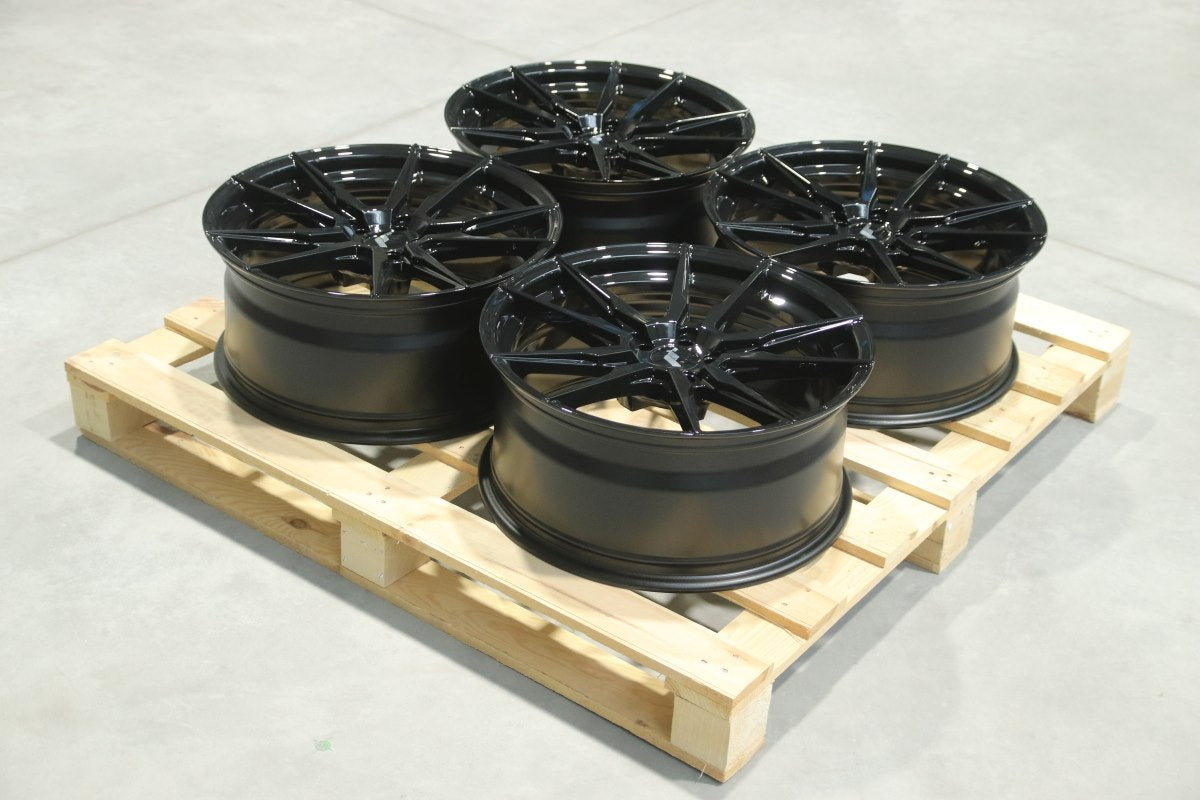 Japan Racing Complete Sets Alloy Wheel 19" x 8,5" ET35 5x100 - Black
