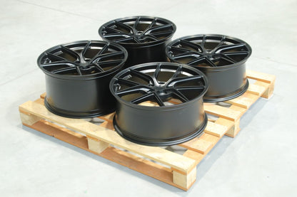 Japan Racing Complete Sets Alloy Wheel 20" x 8,5";10" ET35, 45 5x120 - Matt Black