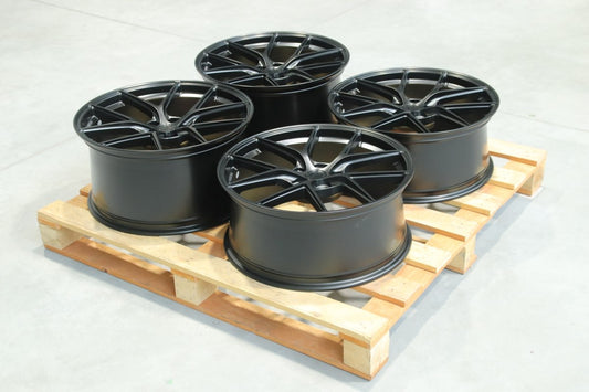 Japan Racing Complete Sets Alloy Wheel 20" x 8,5";10" ET35, 45 5x120 - Matt Black