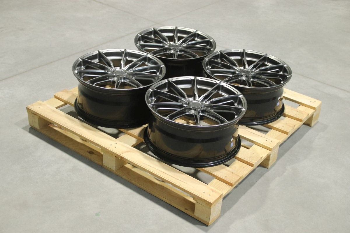 Japan Racing Complete Sets Alloy Wheel 18" x 8" ET40 5x100 - Hyper Black