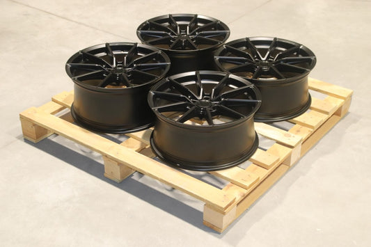 Japan Racing Complete Sets Alloy Wheel 18" x 8,5";8" ET35, 40 5x114.3 - Matt Black