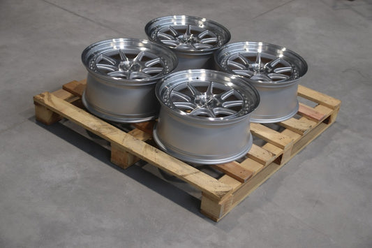 Japan Racing Complete Sets Alloy Wheel 18" x 8,5" ET35 5x110 - Silver