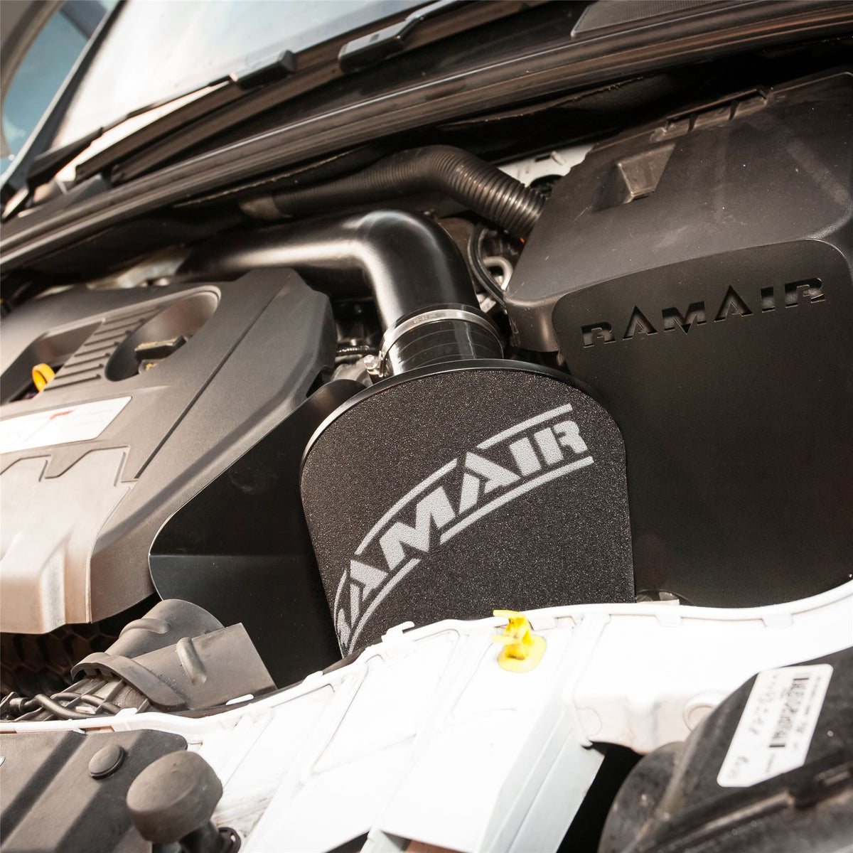 Ramair Air Filter Heat Shield Crossover Hard Pipe Induction Kit Ford Focus ST 250 MK3 2.0T 2015 onwards