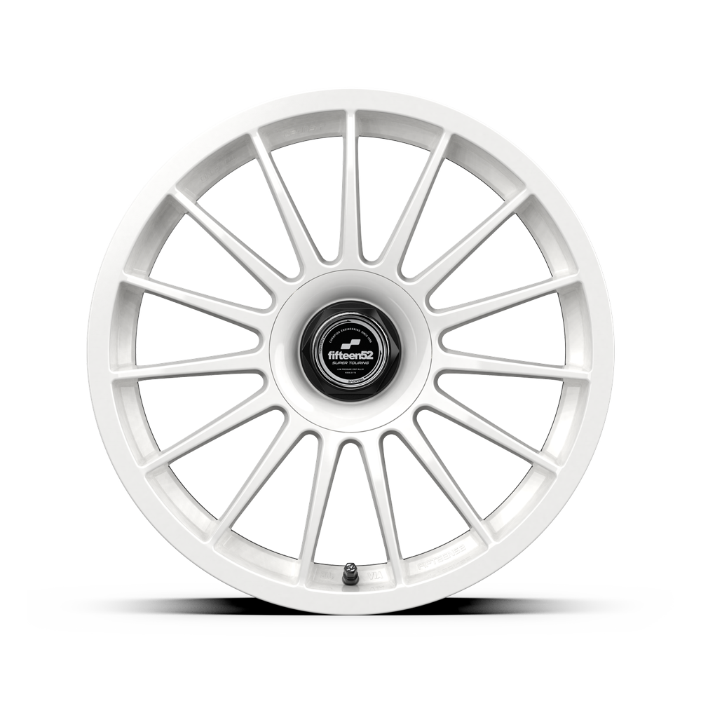 Fifteen52 Podium alloy wheel in Rally White
