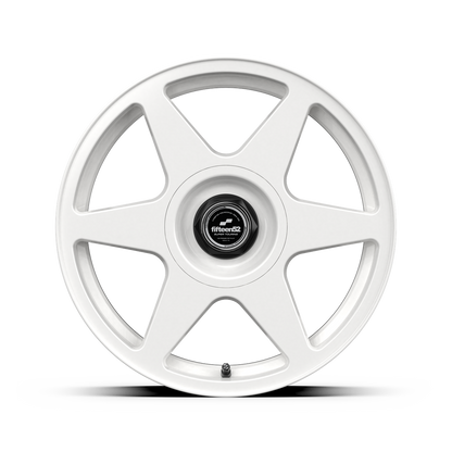 Fifteen52 Tarmac Evo wheel in Rally White