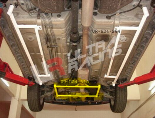 Mitsubishi Lancer Evo 8 / Evo 9 Ultra Racing 4 Point Front Subframe Brace