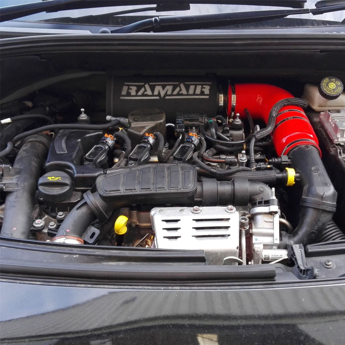Ramair Red Ramair Air Filter Induction Intake Kit for Citroen DS3 & DS4 1.2 THP & VTI 110/130 & Peugeot 208 & 308 1.2 THP 110/130