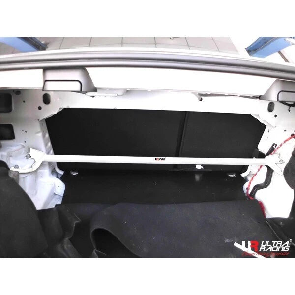 Mercedes C63 AMG W204 Ultra Racing Rear Upper Strut Bar