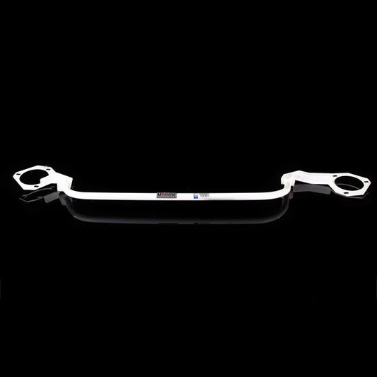Barre anti-rapprochement supérieure avant Ultra Racing pour Golf 5 / Golf 6 / Leon 2 / S3 8P