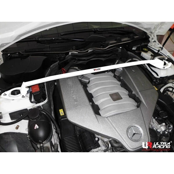 Mercedes C63 AMG W204 Ultra Racing Front Upper Strut Brace